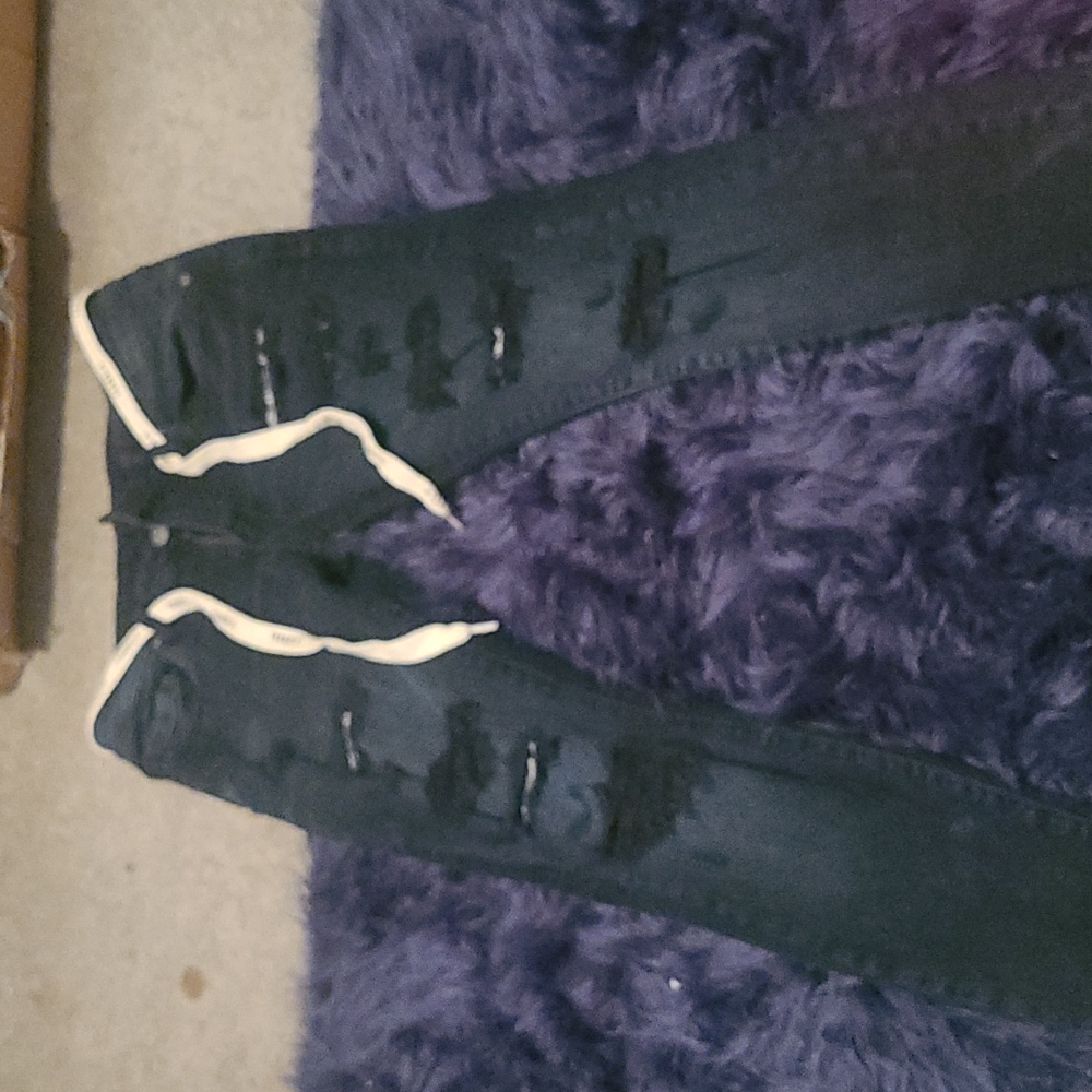 Young La distressed skinny bandanna print navy blue jeans. 32x32